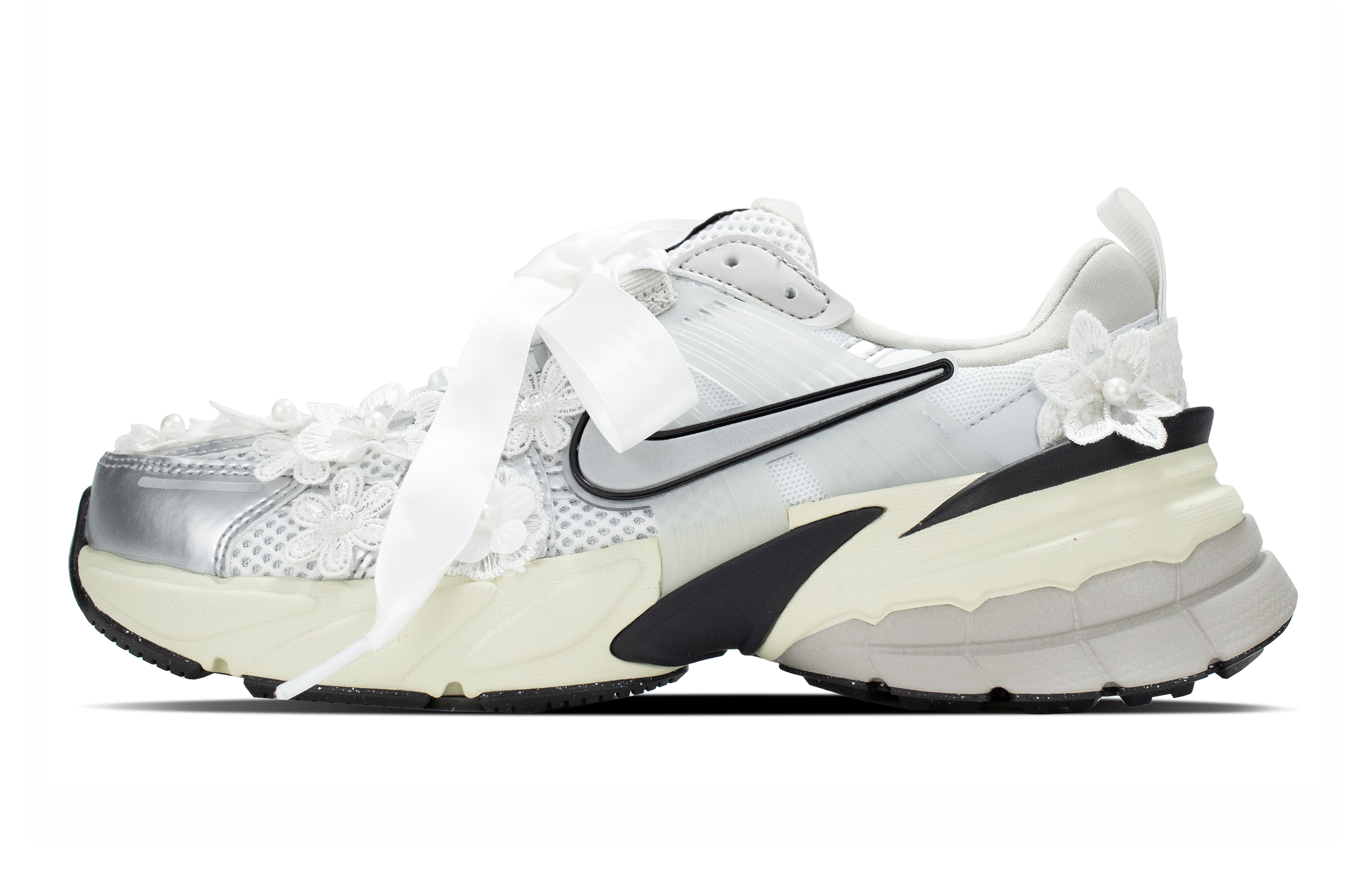 [Custom Shoes] (W) Nike V2K Run 'Ballet Bride White-Silver' 圖 2