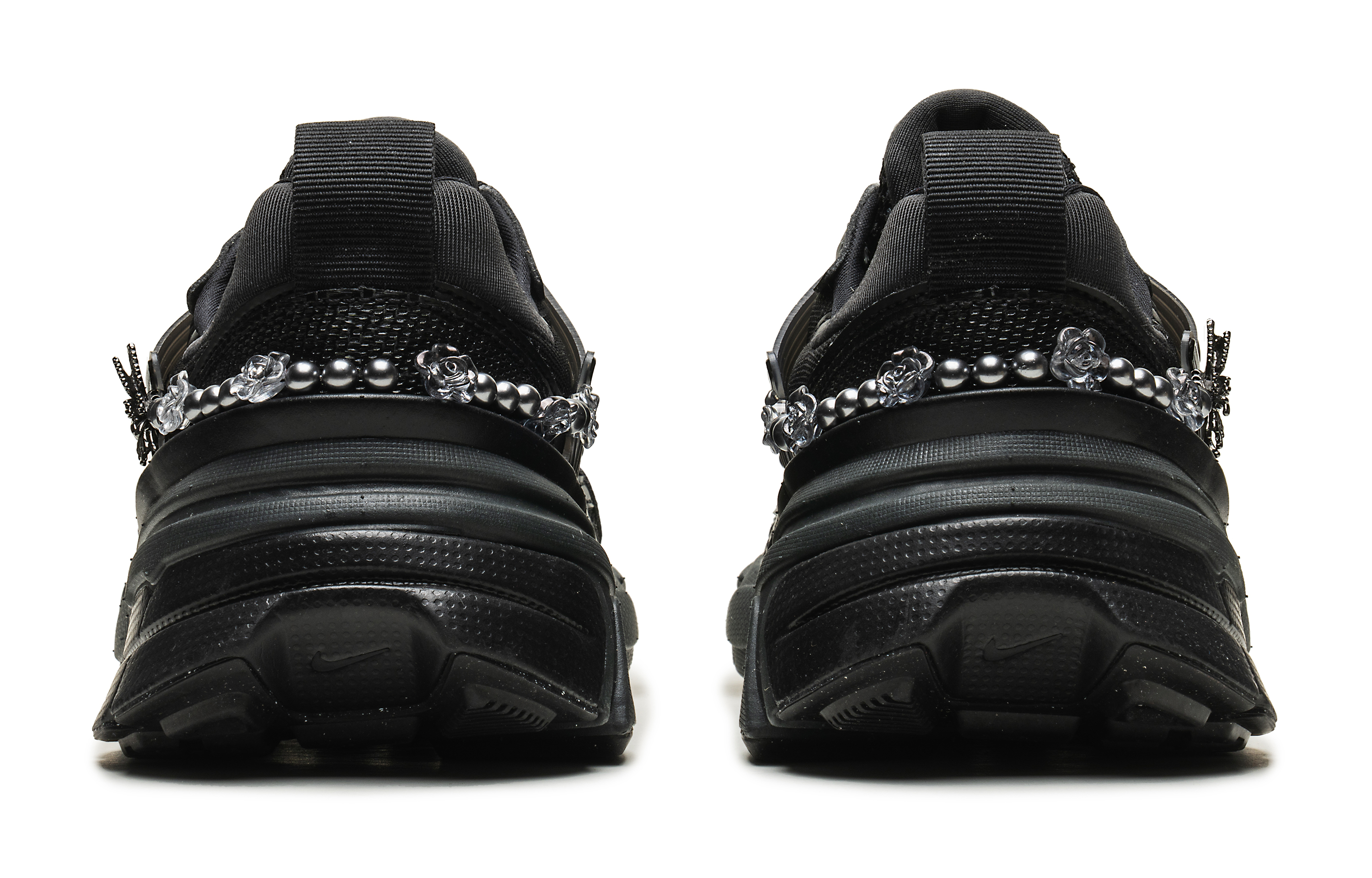 Details for (W) [Kasut Tersuai] Nike V2K Run 'Ballet Butterfly Hitam Warrior Mutiara' FD0736-001(Team22-女款芭蕾风V2K黑)