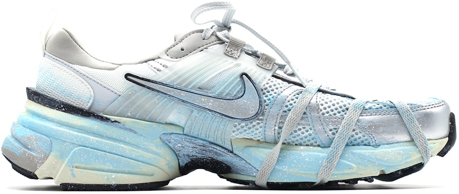 (W) 【定制鞋款】Nike V2K Run“蓝色泼墨” FD0736-100(Team140-冰岛海湾) Lookbook (W) 【定制鞋款】Nike V2K Run“蓝色泼墨” FD0736-100(Team140-冰岛海湾)