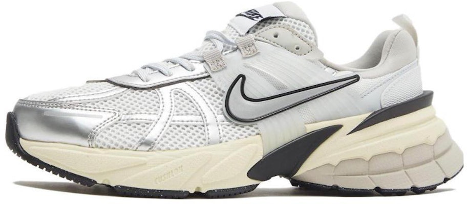 【客製球鞋】 Nike V2K Run 暮色花影 花朵 精緻 千金 百搭減震防滑 低筒 訓練跑步鞋 女款 銀黑色 Details for 【客製球鞋】 Nike V2K Run 暮色花影 花朵 精緻 千金 百搭減震防滑 低筒 訓練跑步鞋 女款 銀黑色