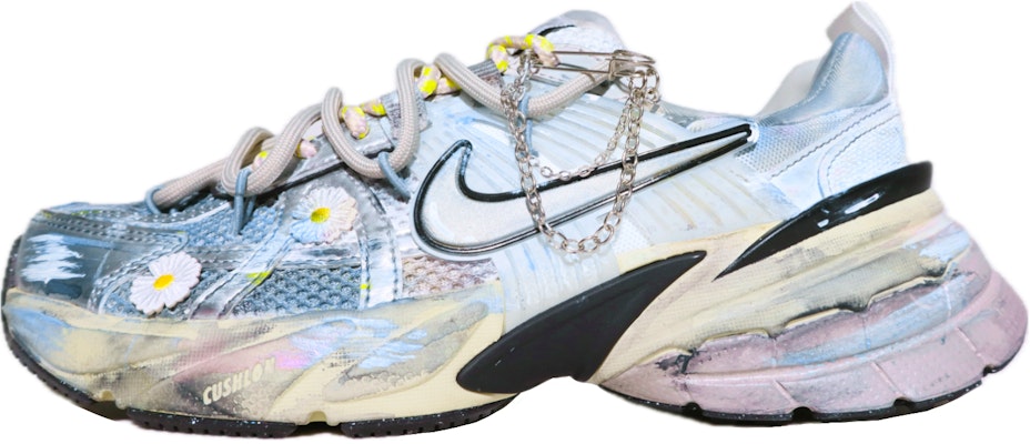 (W) 【カスタムシューズ】(女性用) ナイキ V2K ラン KLWRX 'イエローホワイトサンフラワー' FD0736-100(TeamX-废墟太阳花) Buy (W) 【カスタムシューズ】(女性用) ナイキ V2K ラン KLWRX 'イエローホワイトサンフラワー' FD0736-100(TeamX-废墟太阳花)