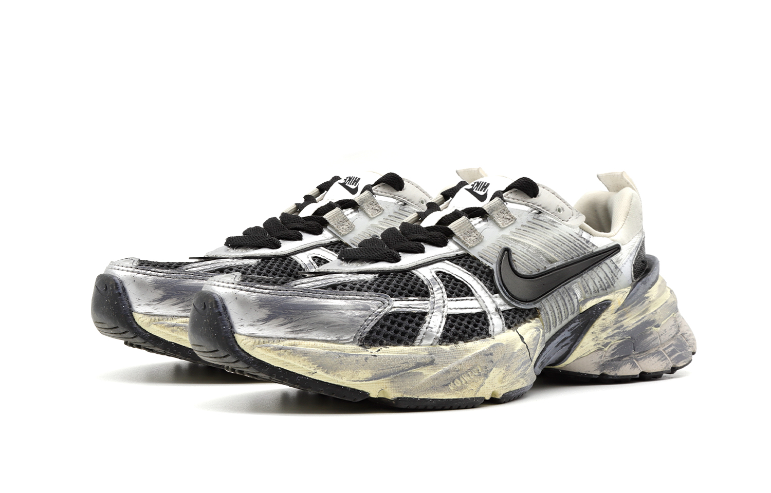 Lookbook (W) [Kasut Tersuai] Nike V2K Run Runtekk 'Summit White Metallic Silver Urban Decay' FD0736-100(Team140-残蚀)