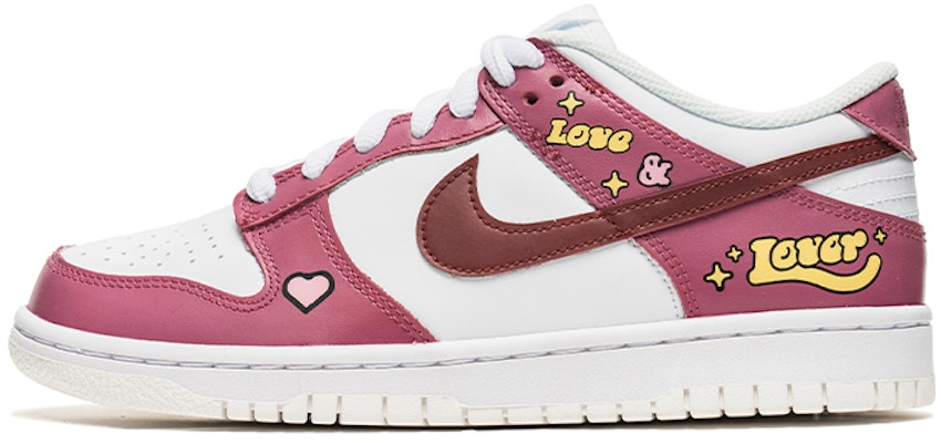 (W) ナイキ ワイルドクレーン×ダンクLow ピンクY2Kグラフィティ DH9765-100(TeamB-情人节女款桃红Q-BOX) Buy (W) ナイキ ワイルドクレーン×ダンクLow ピンクY2Kグラフィティ DH9765-100(TeamB-情人节女款桃红Q-BOX)