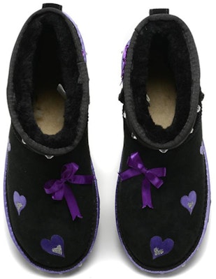 (W) UGG 클래식 미니 '블랙 러브 프린트' (커스텀) 1016222-BLK(Team54)爱心印贴 Shop (W) UGG 클래식 미니 '블랙 러브 프린트' (커스텀) 1016222-BLK(Team54)爱心印贴