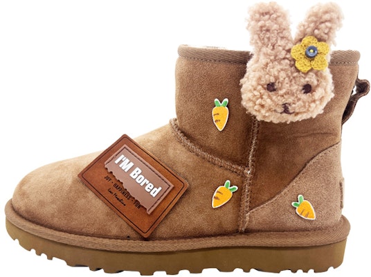 【訂製球鞋】 UGG CLASSIC MINI 羊皮 蝸牛樂享 雪地小兔 玩偶 舒適休閒 百搭 雪地靴 女款 棕色 Order 【訂製球鞋】 UGG CLASSIC MINI 羊皮 蝸牛樂享 雪地小兔 玩偶 舒適休閒 百搭 雪地靴 女款 棕色
