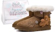 Buy (W) 【カスタムシューズ】UGG クラシックミニ 'ダ・ヴィンチベアブラウン' 1016222-CHE 1016222-CHE(TeamM-BEAR-BOX)