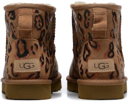 【訂製球鞋】 UGG 羊皮 保暖 舒適百搭 時尚潮流 短筒 雪地靴 女款 棕褐色 Details for 【訂製球鞋】 UGG 羊皮 保暖 舒適百搭 時尚潮流 短筒 雪地靴 女款 棕褐色