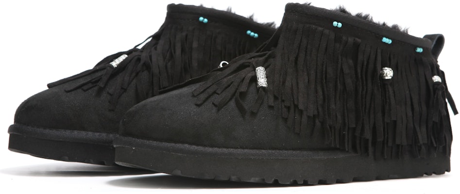 【訂製球鞋】UGG CLASSIC ULTRA MINI 保暖 熱浪 波斯風格 民族風 流蘇 銀飾 裝飾扣 珠珠 短筒 雪地靴 女款 黑色 Lookbook 【訂製球鞋】UGG CLASSIC ULTRA MINI 保暖 熱浪 波斯風格 民族風 流蘇 銀飾 裝飾扣 珠珠 短筒 雪地靴 女款 黑色