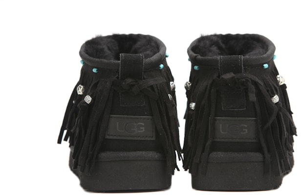 【訂製球鞋】UGG CLASSIC ULTRA MINI 保暖 熱浪 波斯風格 民族風 流蘇 銀飾 裝飾扣 珠珠 短筒 雪地靴 女款 黑色 Shop 【訂製球鞋】UGG CLASSIC ULTRA MINI 保暖 熱浪 波斯風格 民族風 流蘇 銀飾 裝飾扣 珠珠 短筒 雪地靴 女款 黑色