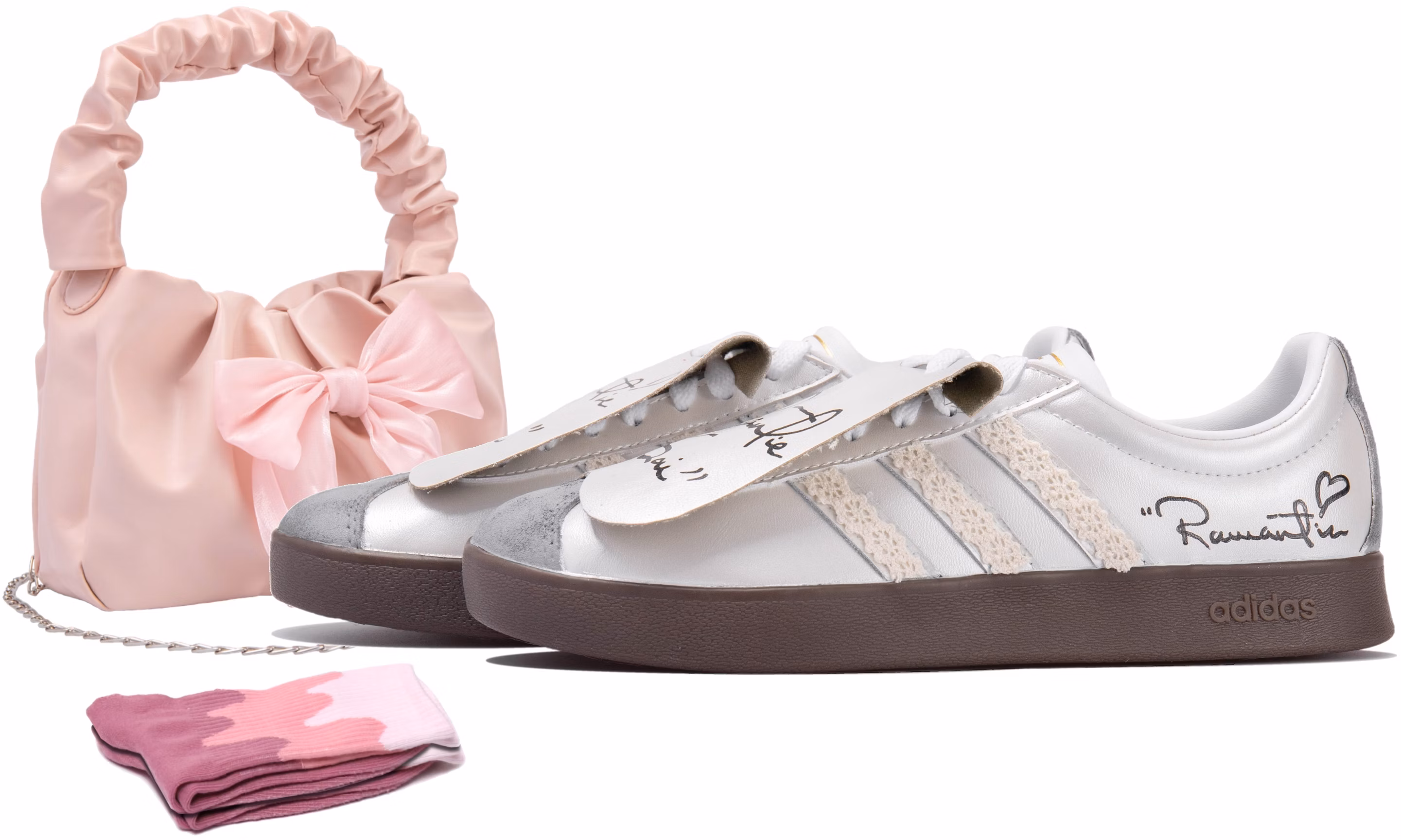 custom-shoes-adidas-court-silver-spring-heart-graffiti