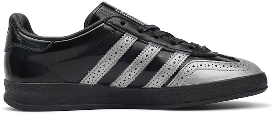 【客製化球鞋】adidas originals Gazelle 莓刻 黑銀雕花 極簡風 耐磨防滑 低筒 板鞋 男女款 銀黑 Lookbook 【客製化球鞋】adidas originals Gazelle 莓刻 黑銀雕花 極簡風 耐磨防滑 低筒 板鞋 男女款 銀黑