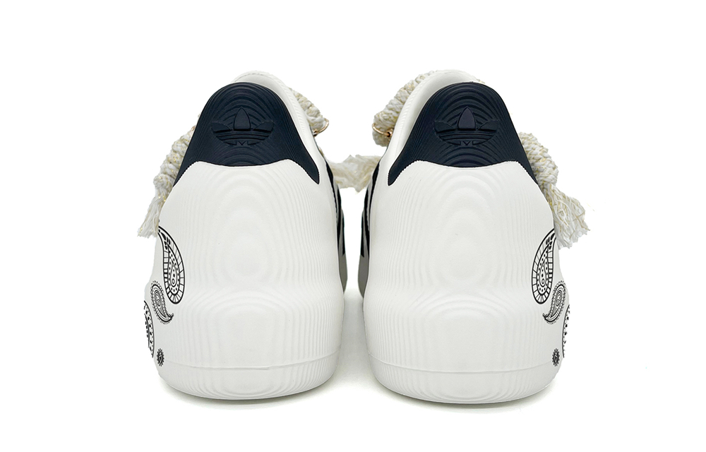 Shop 【定制球鞋】 adidas originals AdiFOM Superstar 腰果花 耐磨透氣 低筒 生活休閒鞋 男女同款 白黑