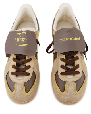 아디다스 BW 아미 '스팀 퍼펫 코코아 브라운' (커스텀) HQ8511(Team17-可可夹心豆) Shop 아디다스 BW 아미 '스팀 퍼펫 코코아 브라운' (커스텀) HQ8511(Team17-可可夹心豆)