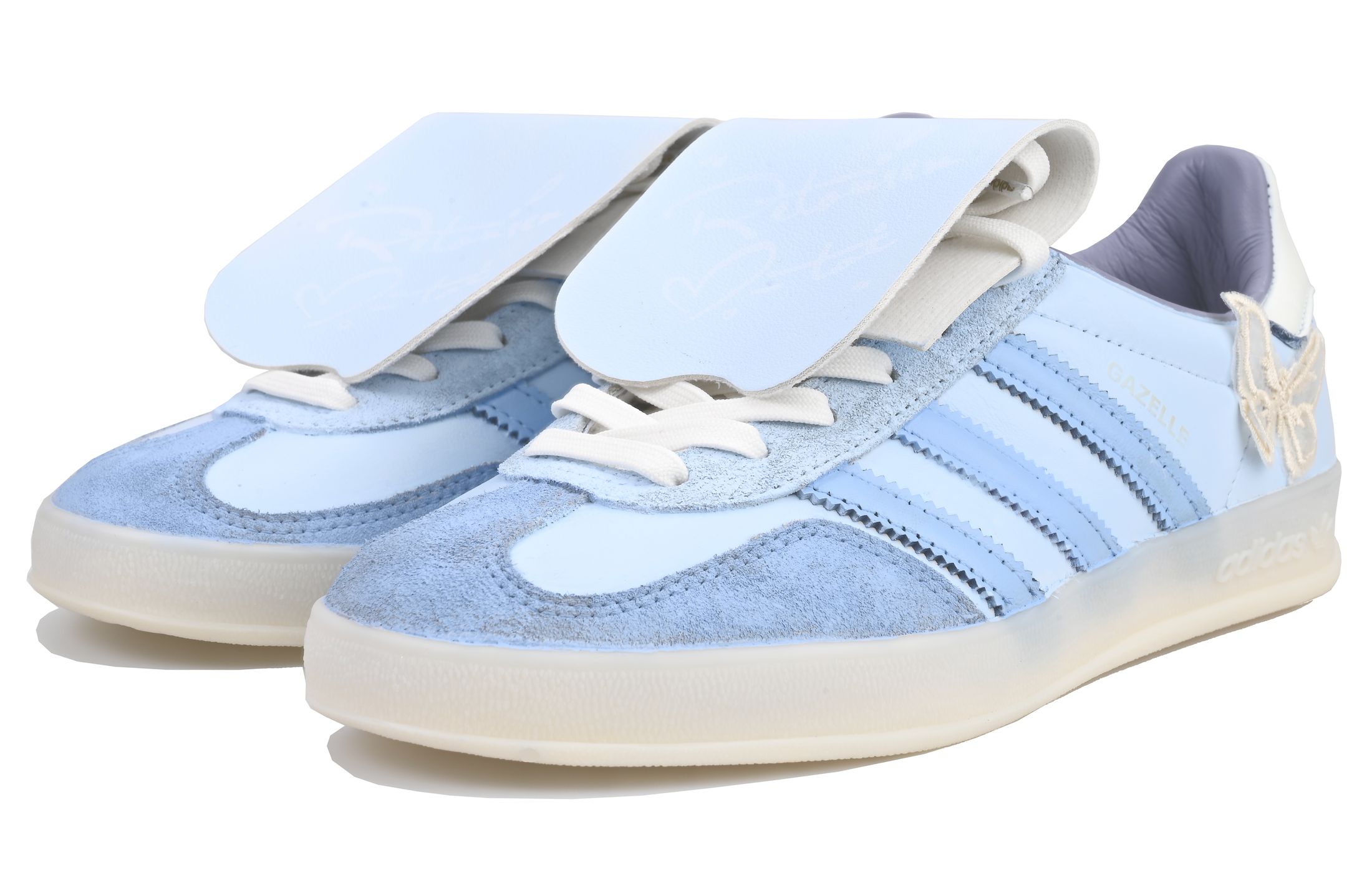 Shop 【客製化球鞋】adidas originals Gazelle 仲夏蝶舞 低筒 滑板鞋 男女通用 藍白