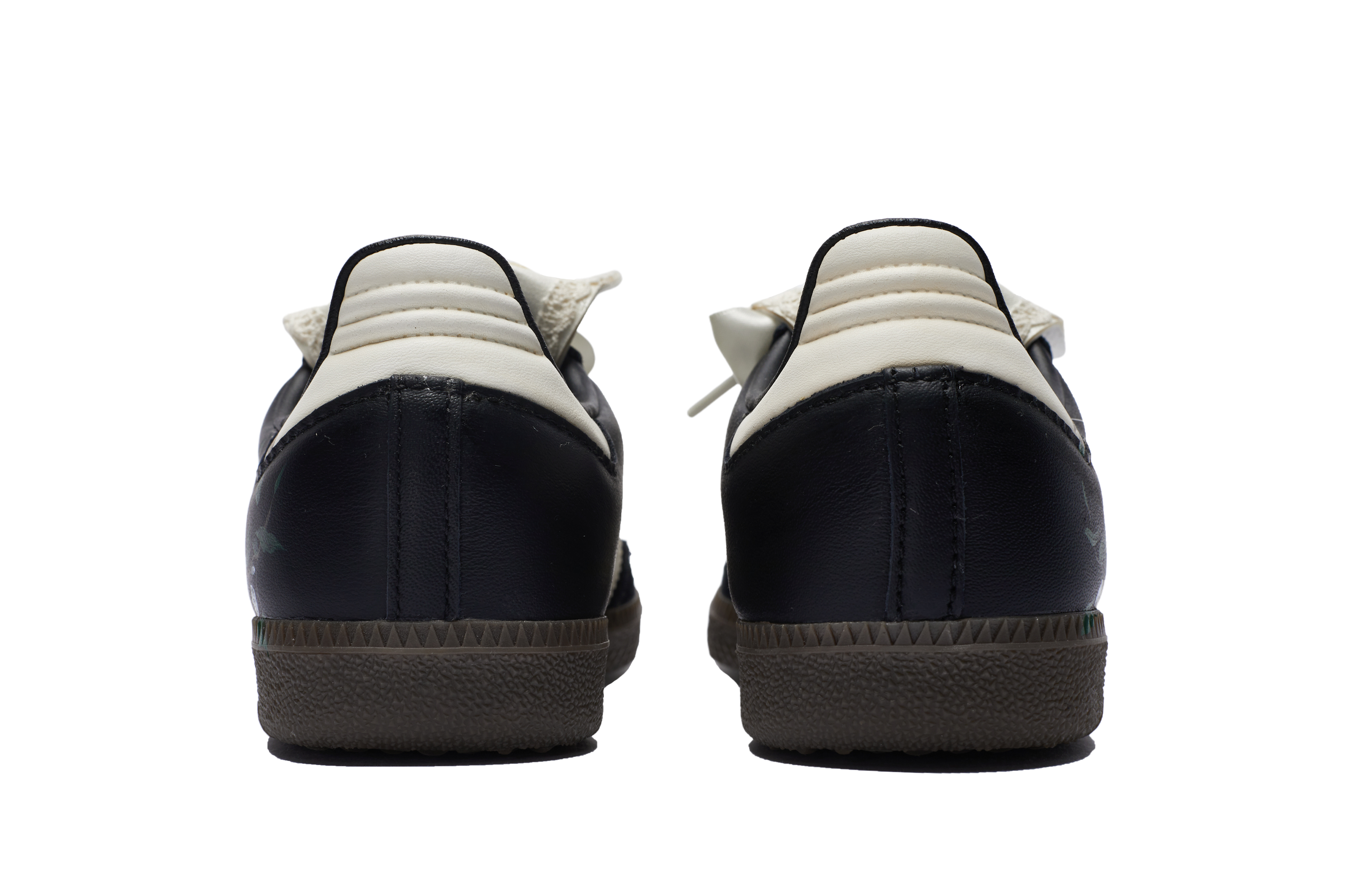 Details for [定制鞋款] 阿迪达斯 Originals 三叶草 '玉兰蕾丝 黑白款' B75807(Team80-男女同款玉兰缀枝头)