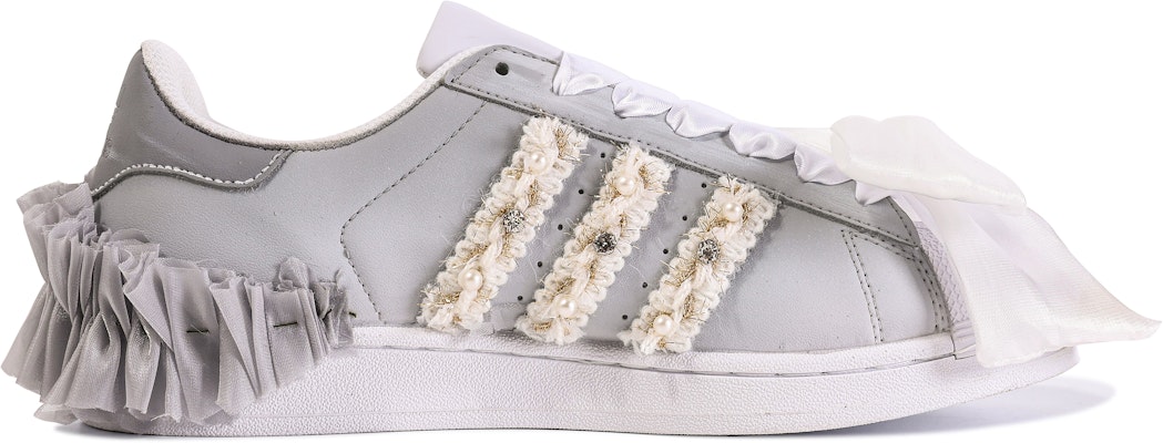 【客製化球鞋】adidas originals Superstar 達文西訂製 禮盒式 星辰 婚鞋 蕾絲 低筒 板鞋 男女皆宜 灰色 Lookbook 【客製化球鞋】adidas originals Superstar 達文西訂製 禮盒式 星辰 婚鞋 蕾絲 低筒 板鞋 男女皆宜 灰色