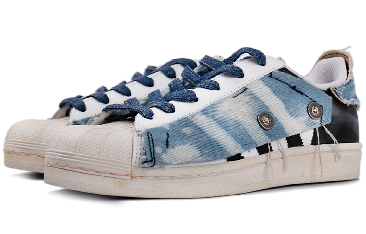 [Custom Shoes] adidas Originals Superstar 'Deconstructed Retro Girl Theme - Blue Denim Graffiti Vibe' 圖 3