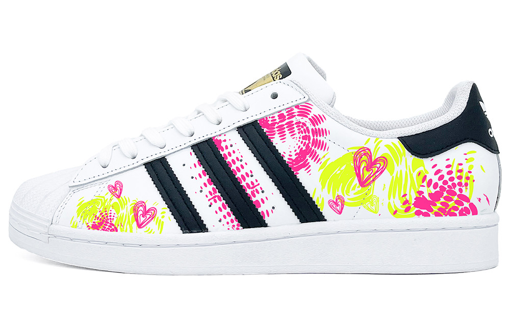 Buy [定制鞋款] adidas Originals Superstar '爱心涂鸦 粉-绿' EG4958(Team2-撞色爱心涂鸦)