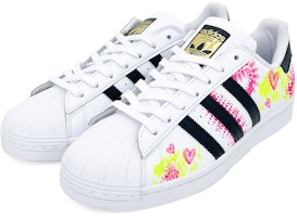 【訂製球鞋】 adidas originals Superstar 貝殼頭 撞色愛心塗鴉 低筒 板鞋 男女款 粉綠色 Shop 【訂製球鞋】 adidas originals Superstar 貝殼頭 撞色愛心塗鴉 低筒 板鞋 男女款 粉綠色