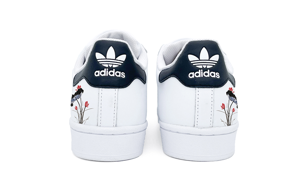 Shop [Sepatu Kustom] adidas Originals Superstar 'Koi Lotus' EG4958(Team2--锦鲤戏莲)