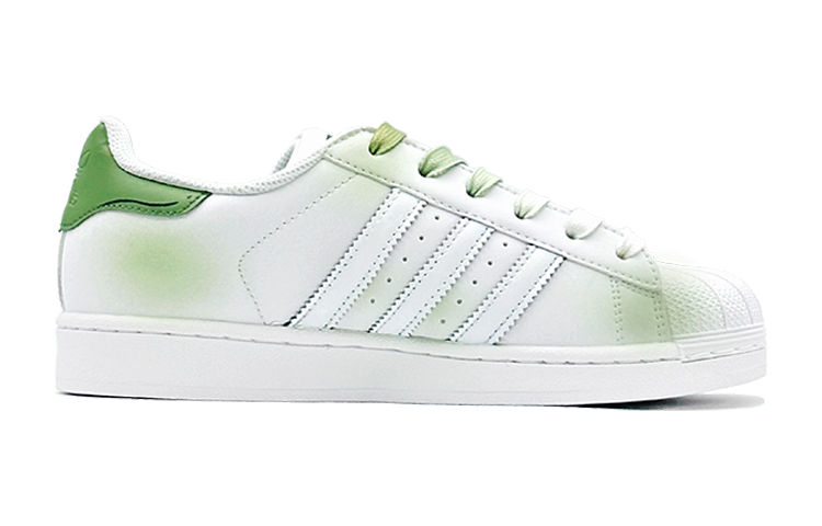 [Custom Shoes] adidas Originals Superstar 'Romantic Green Star' 圖 3