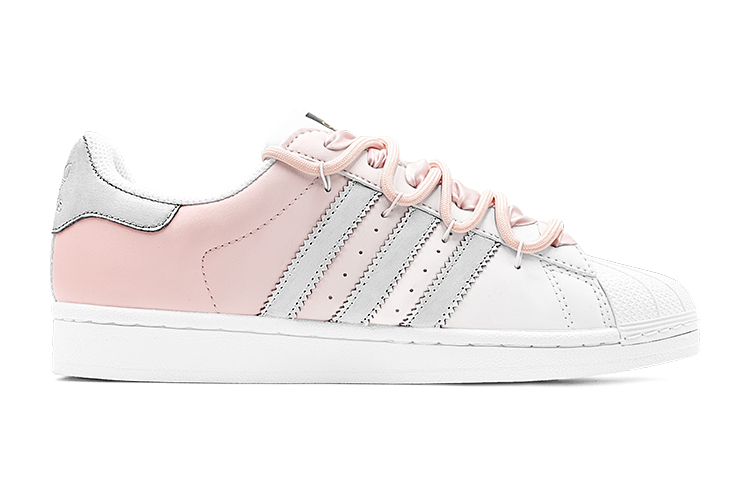 Lookbook 【專屬定製球鞋】 adidas originals Superstar 城市簡約風 銀粉愛心 解構設計 特殊鞋盒 低筒 板鞋 男女皆宜 粉色