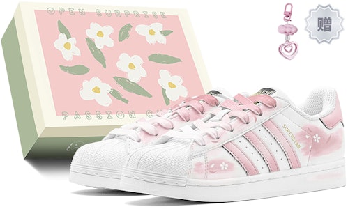 【訂製球鞋】adidas originals Superstar 春日煥新 踏青季 滿山櫻濼 特殊鞋盒 低筒 板鞋 男女同款 粉白 Buy 【訂製球鞋】adidas originals Superstar 春日煥新 踏青季 滿山櫻濼 特殊鞋盒 低筒 板鞋 男女同款 粉白