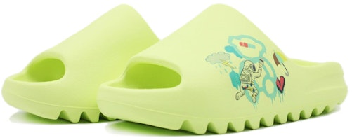 【客製球鞋】adidas originals Yeezy Slide 球場藝術家 太空塗鴉 太空人人字拖鞋 男女皆宜 蘋果綠 Shop 【客製球鞋】adidas originals Yeezy Slide 球場藝術家 太空塗鴉 太空人人字拖鞋 男女皆宜 蘋果綠