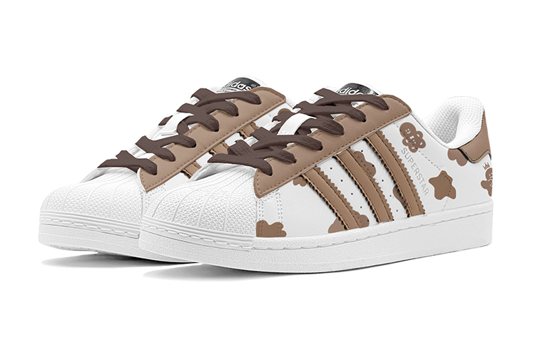 Shop 【カスタムシューズ】アディダス スーパースター『ジンジャーブレッド』 EG4958(TeamS-巧克力姜饼人S-BOX)