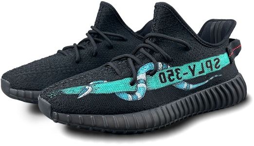 カスタム Yeezy Boost 350 黒赤文字 CP9652-2020(Qin1-男女同款珊瑚蛇) Lookbook カスタム Yeezy Boost 350 黒赤文字 CP9652-2020(Qin1-男女同款珊瑚蛇)