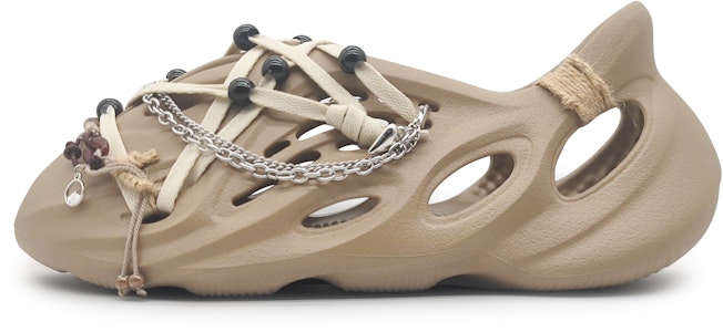 【訂製球鞋】adidas originals Yeezy Foam Runner 瘋玩藝術 稻香 珍珠奶茶 專屬掛飾 洞洞鞋 男女款 椋黃色 Order 【訂製球鞋】adidas originals Yeezy Foam Runner 瘋玩藝術 稻香 珍珠奶茶 專屬掛飾 洞洞鞋 男女款 椋黃色