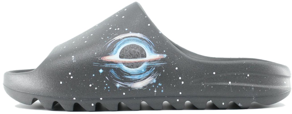 【專屬訂製球鞋】 adidas originals Yeezy Slide Granite 球場藝術家 時空旅行 星空 宇宙 經典百搭 EVA一字拖鞋 男女皆宜 深灰色 Order 【專屬訂製球鞋】 adidas originals Yeezy Slide Granite 球場藝術家 時空旅行 星空 宇宙 經典百搭 EVA一字拖鞋 男女皆宜 深灰色