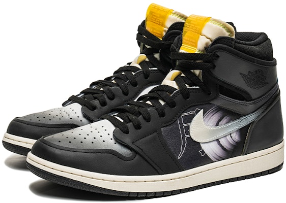 에어 조던 1 하이 '블랙 토 문 이클립스' (커스텀) 555088-118(TeamB-男女款月食G-BOX) Lookbook 에어 조던 1 하이 '블랙 토 문 이클립스' (커스텀) 555088-118(TeamB-男女款月食G-BOX)