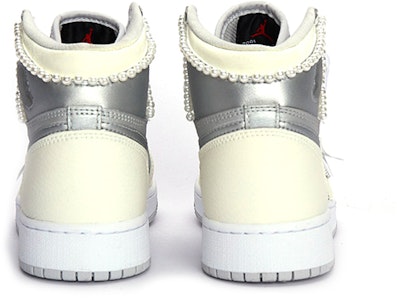 【客制球鞋】Jordan Air Jordan 1 High 氣泡水母 公主 小香風 高筒 復古籃球鞋 GS 米白銀 Purchase 【客制球鞋】Jordan Air Jordan 1 High 氣泡水母 公主 小香風 高筒 復古籃球鞋 GS 米白銀