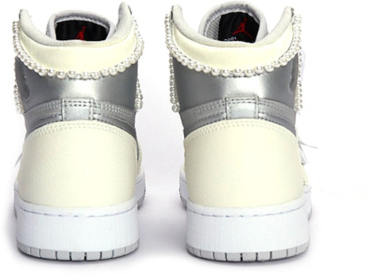 【客制球鞋】Jordan Air Jordan 1 High 氣泡水母 公主 小香風 高筒 復古籃球鞋 GS 米白銀 Purchase 【客制球鞋】Jordan Air Jordan 1 High 氣泡水母 公主 小香風 高筒 復古籃球鞋 GS 米白銀