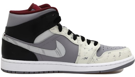 【客製球鞋】 Jordan Air Jordan 1 OKHR 海軍風 HRZZ 錨 灑墨 高筒 復古籃球鞋 男女共款 Lookbook 【客製球鞋】 Jordan Air Jordan 1 OKHR 海軍風 HRZZ 錨 灑墨 高筒 復古籃球鞋 男女共款