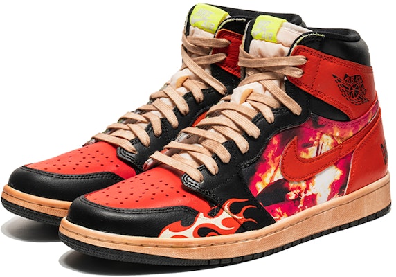 커스텀 에어조던 1 OG '블랙레드 플레임' (불꽃) 555088-702(TeamB-专辑火焰黑红O-BOX) Shop 커스텀 에어조던 1 OG '블랙레드 플레임' (불꽃) 555088-702(TeamB-专辑火焰黑红O-BOX)