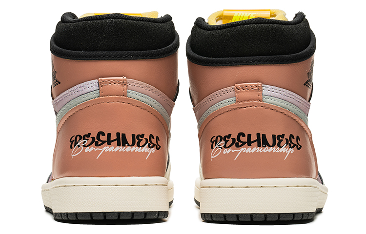 Shop [定制鞋款] Air Jordan 1 高帮 OG '冰淇淋粉白' 555088-118(TeamB-情人男女款白粉)