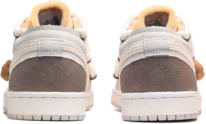 【定制鞋款】Air Jordan 1 Low‘陈年熊’ DQ3727-100(TeamE-女款立体小熊白黄棕) Shop 【定制鞋款】Air Jordan 1 Low‘陈年熊’ DQ3727-100(TeamE-女款立体小熊白黄棕)
