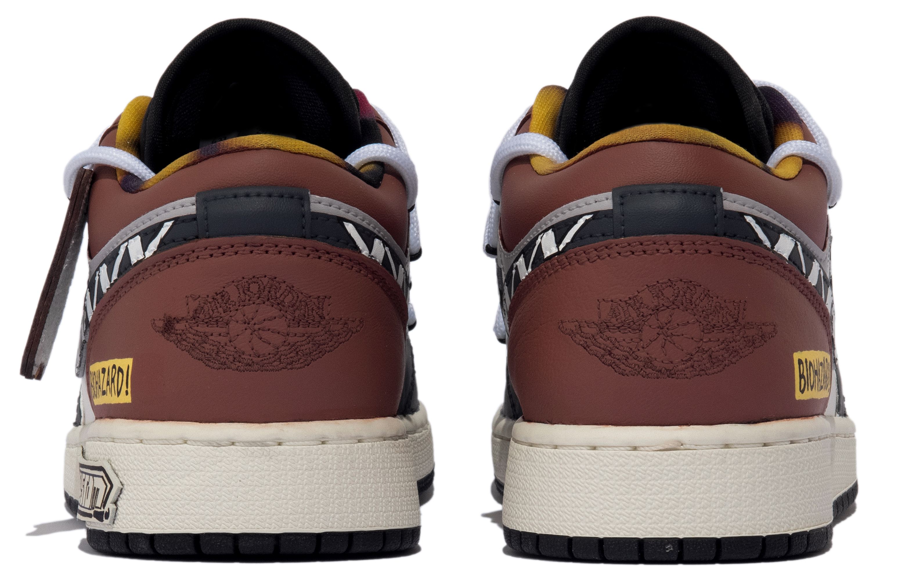 Shop [Sepatu Custom] Air Jordan 1 Low 'Beige Merah Hitam Apokaliptik' DQ8421-001(TeamM-女款启示录xhzz)