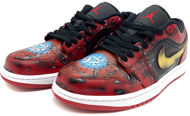 에어 조던 1 로우 '철갑 전투' (50 characters) 553558-606(Team柒-男款战损黑红钢铁侠) Lookbook 에어 조던 1 로우 '철갑 전투' (50 characters) 553558-606(Team柒-男款战损黑红钢铁侠)