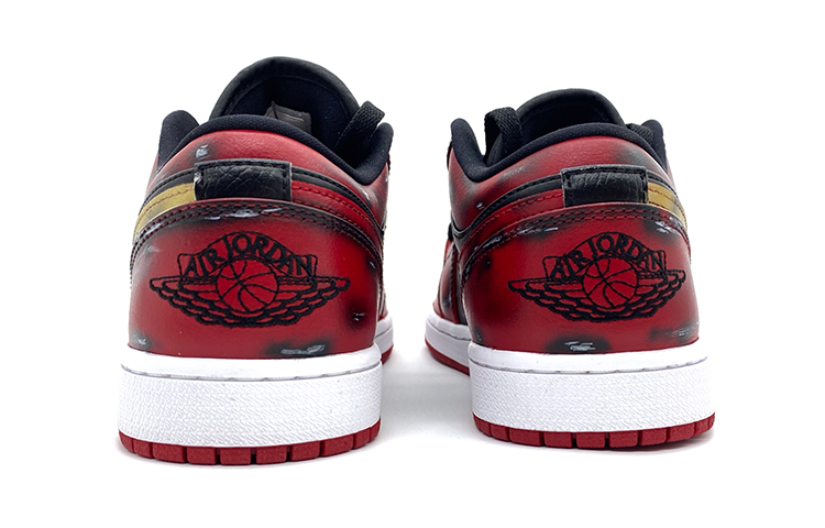 Purchase 에어 조던 1 로우 '철갑 전투' (50 characters) 553558-606(Team柒-男款战损黑红钢铁侠)