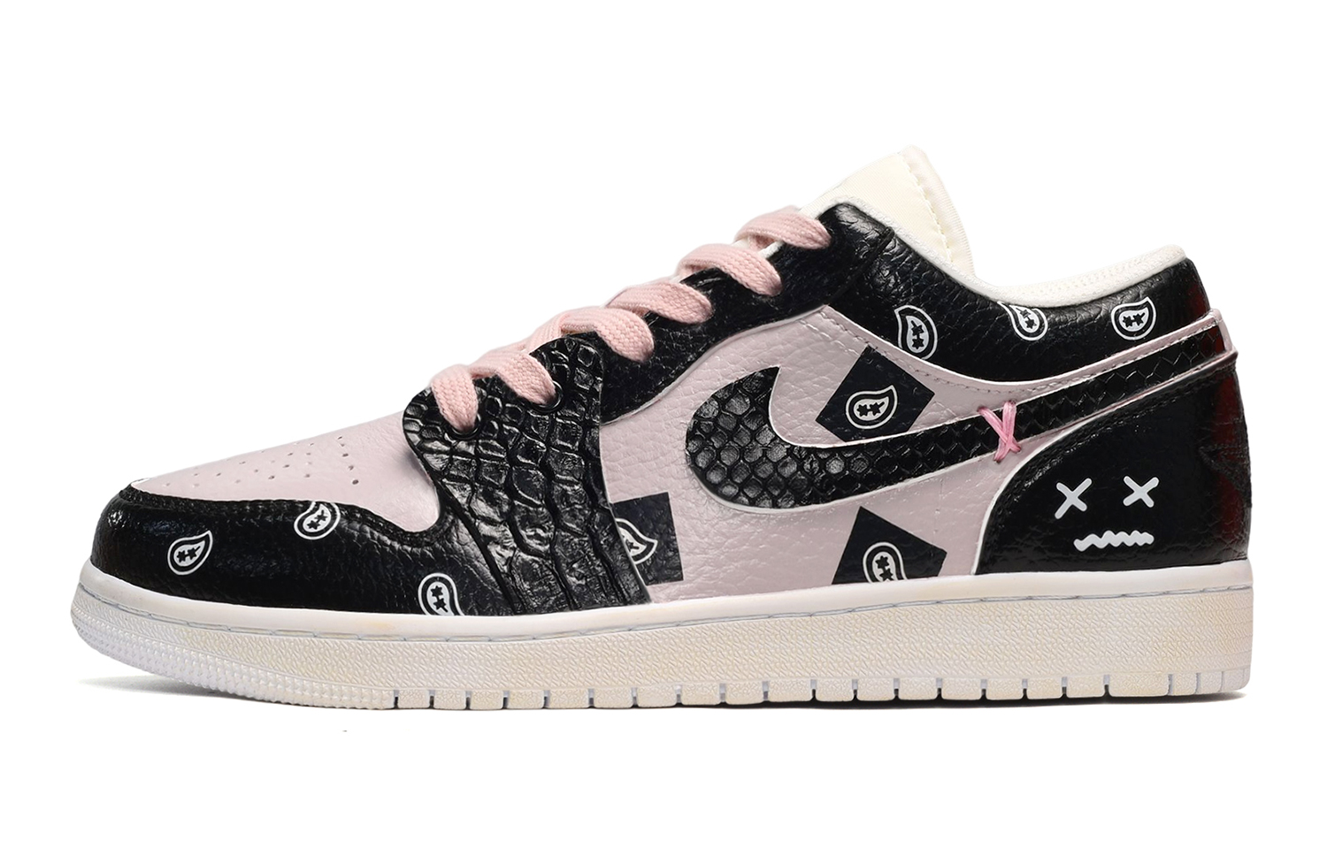 Buy 【定制鞋款】Air Jordan 1 Low '黑粉蛇皮佩斯利' 553560-130(TeamE-女款蛇皮黑粉)