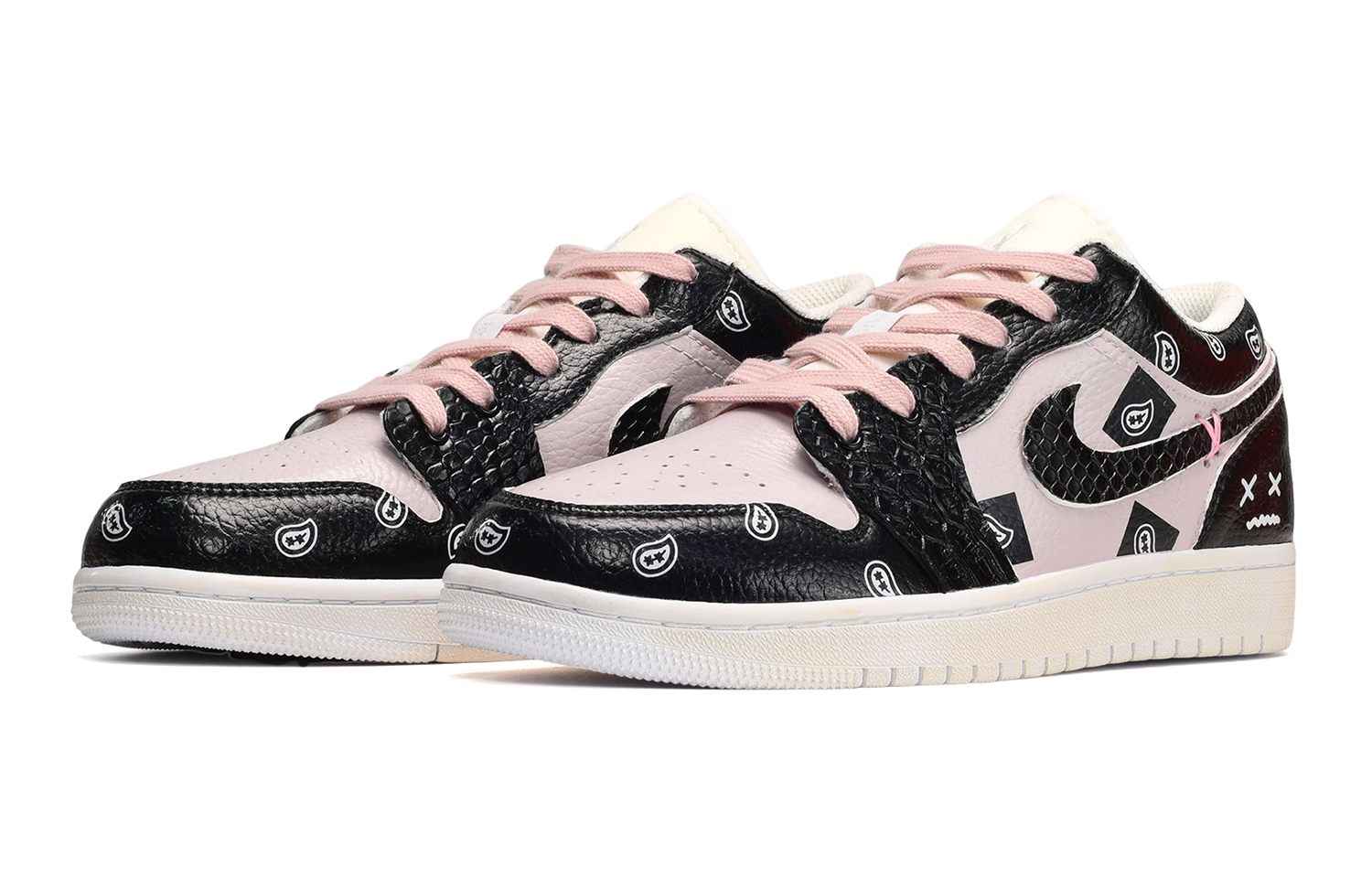 Lookbook 【定制鞋款】Air Jordan 1 Low '黑粉蛇皮佩斯利' 553560-130(TeamE-女款蛇皮黑粉)