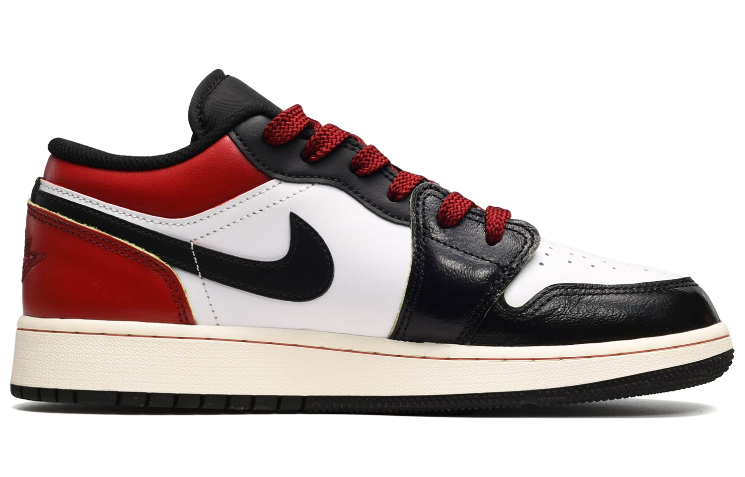 Lookbook [定制鞋款] Air Jordan 1 Low '黑脚跟冬季礼物' 553558-062(TeamE-男款冬日礼物黑红白)