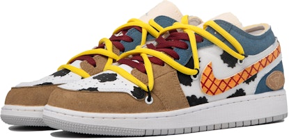 커스텀 에어 조던 1 로우 '블루 브라운 그래피티' DQ3727-100(TeamM-女款田宿S-BOX) Shop 커스텀 에어 조던 1 로우 '블루 브라운 그래피티' DQ3727-100(TeamM-女款田宿S-BOX)