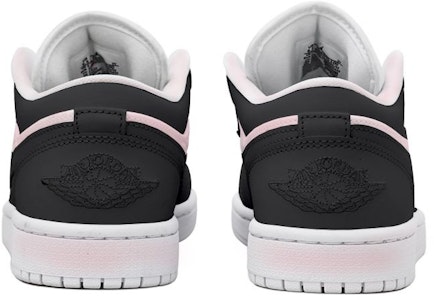 【定製球鞋】 Jordan Air Jordan 1 Low OKHR 花 掛飾 腮紅 做舊 暈染 低幫 復古籃球鞋 GS 黑粉 Purchase 【定製球鞋】 Jordan Air Jordan 1 Low OKHR 花 掛飾 腮紅 做舊 暈染 低幫 復古籃球鞋 GS 黑粉