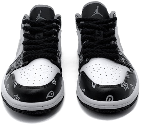 カスタムAJ1ロー "カシューフラワーグラフィティ" 553560-040(Team肆-喷绘手绘腰果花女款) Shop カスタムAJ1ロー "カシューフラワーグラフィティ" 553560-040(Team肆-喷绘手绘腰果花女款)