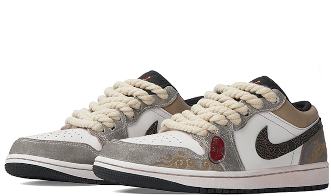 カスタムAJ1 Low "CNYドラゴン グレー/白" DX4334-008(Team拾柒-男款低帮龙图腾球鞋) Shop カスタムAJ1 Low "CNYドラゴン グレー/白" DX4334-008(Team拾柒-男款低帮龙图腾球鞋)