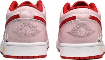 에어 조던 1 로우 '토끼의 해 핑크 화이트' (커스텀) 553558-163(TeamE-男款可爱兔子粉红白) Shop 에어 조던 1 로우 '토끼의 해 핑크 화이트' (커스텀) 553558-163(TeamE-男款可爱兔子粉红白)